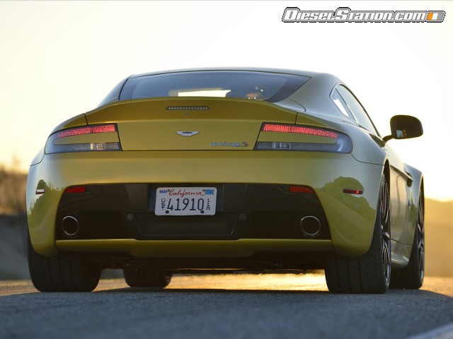 Aston Martin V12 Vantage S 2014 Picture #4 Aston Martin V12 Vantage S 2014 Picture #4